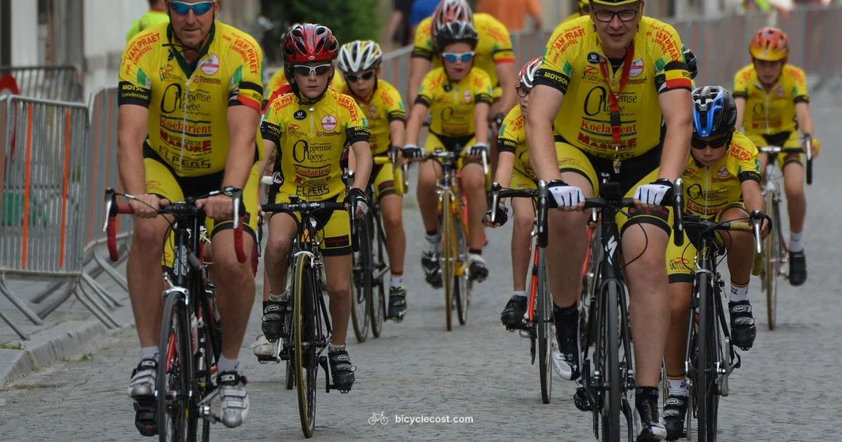 Cycling Sciatica Guide - BicycleCost