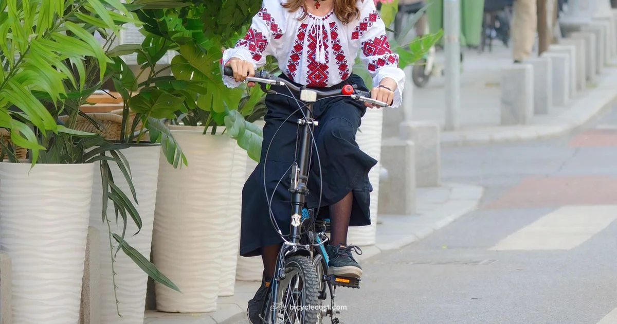 Cycling Safety Tips - BicycleCost