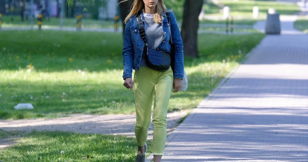 Women Shorts Guide - BicycleCost