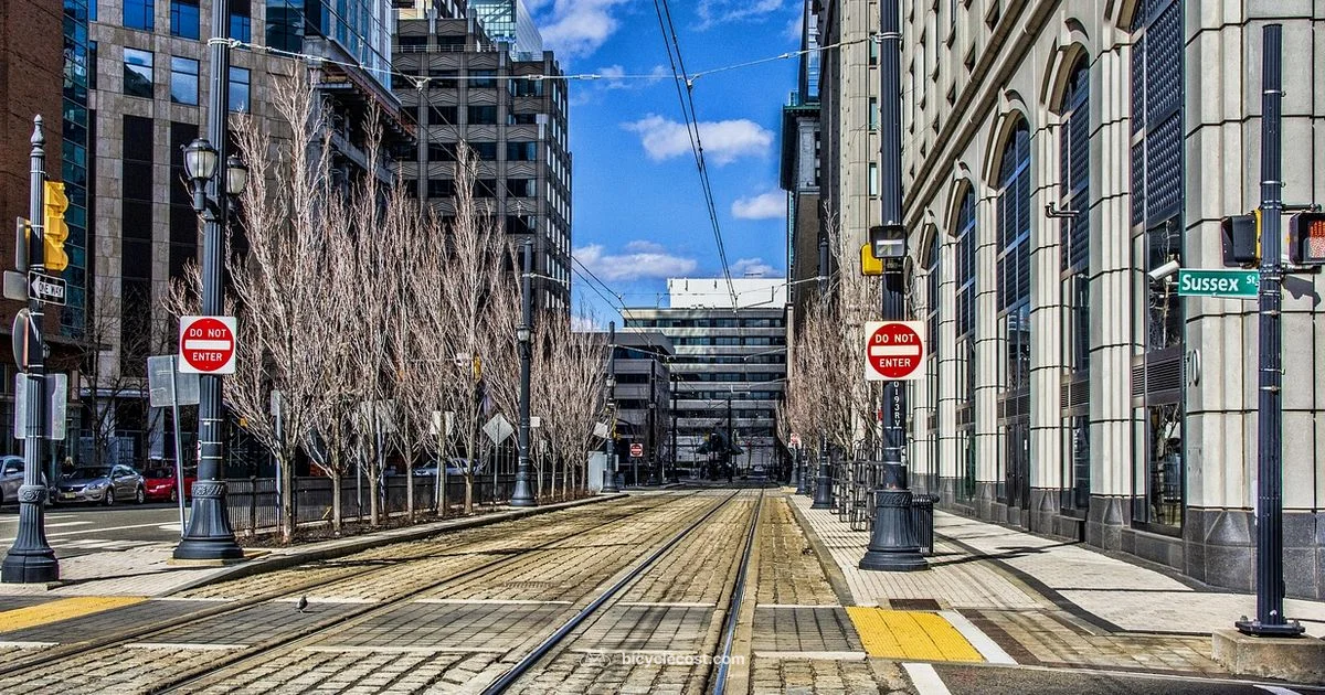 Women Cycling Wear - BicycleCost